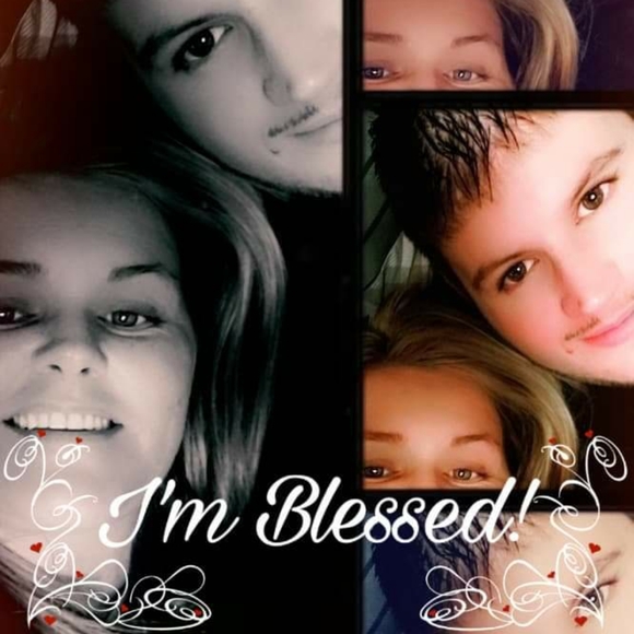 Meet your Posher, Jessica - Picture 1 of 1